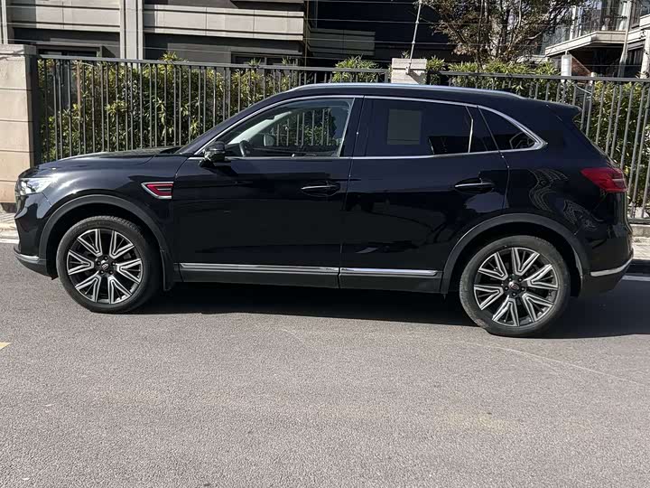 Фото 7 - Hongqi HS5