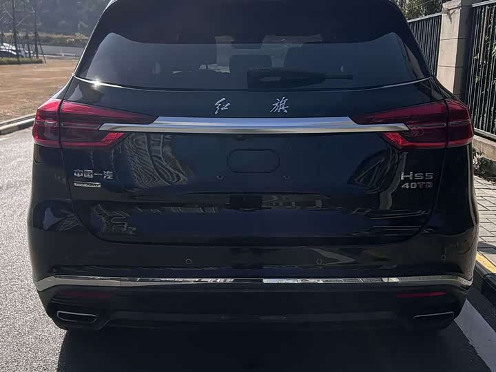 Фото 9 - Hongqi HS5