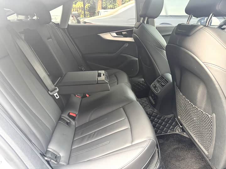 Фото 7 - Audi A5