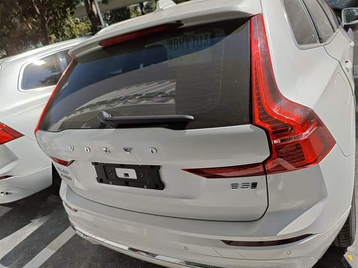 Фото 6 - Volvo XC60