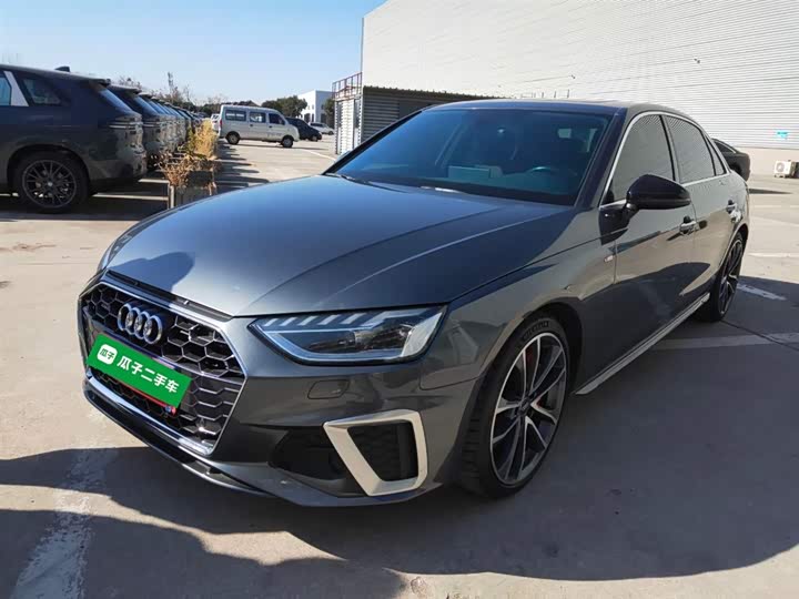 Фото 1 - Audi A4L