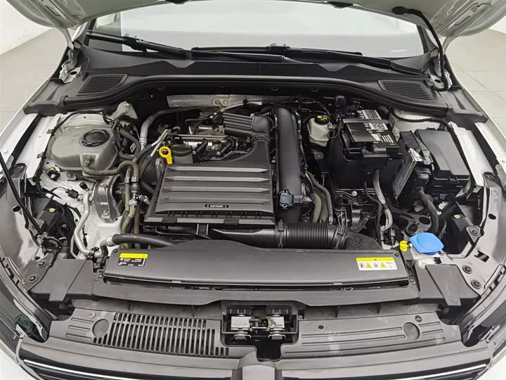 Фото 6 - Volkswagen Golf