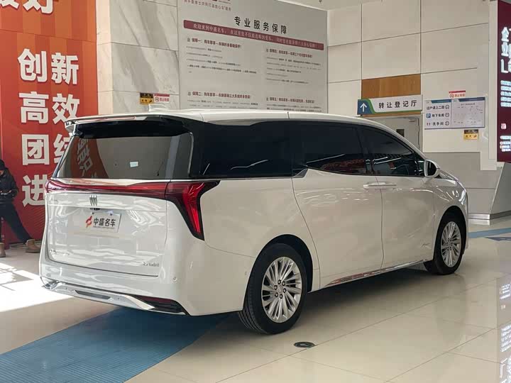 Фото 7 - Buick GL8 Century