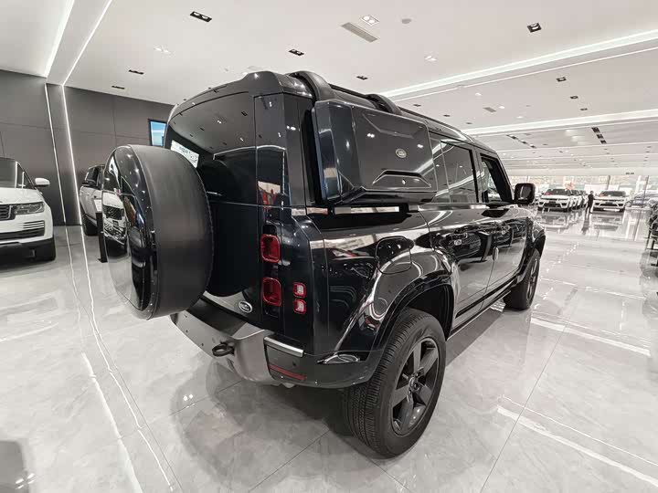 Фото 6 - Land Rover Defender