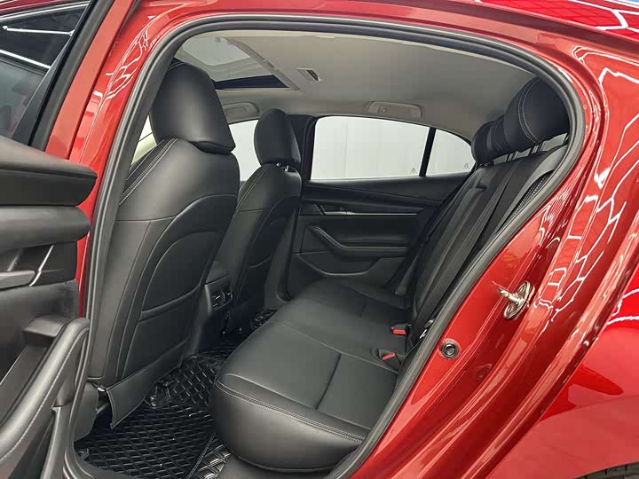 Фото 5 - Mazda 3 (Axela)