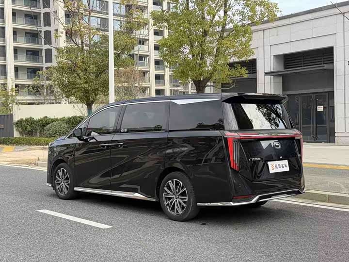 Фото 5 - GAC Trumpchi M8