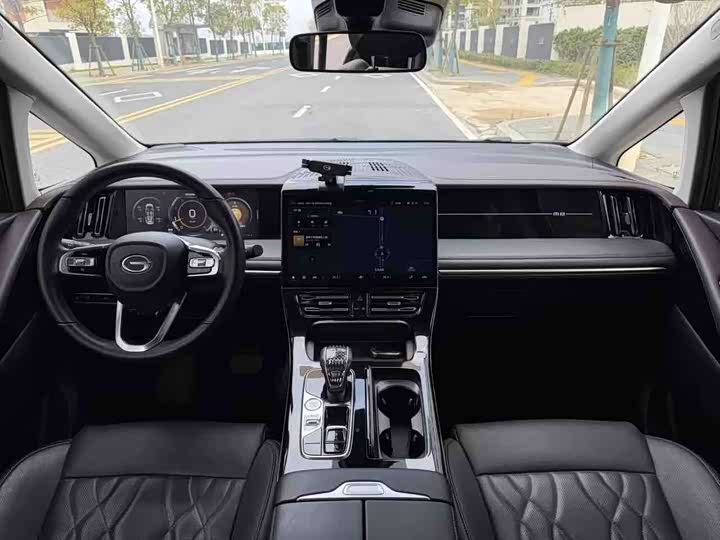 Фото 9 - GAC Trumpchi M8