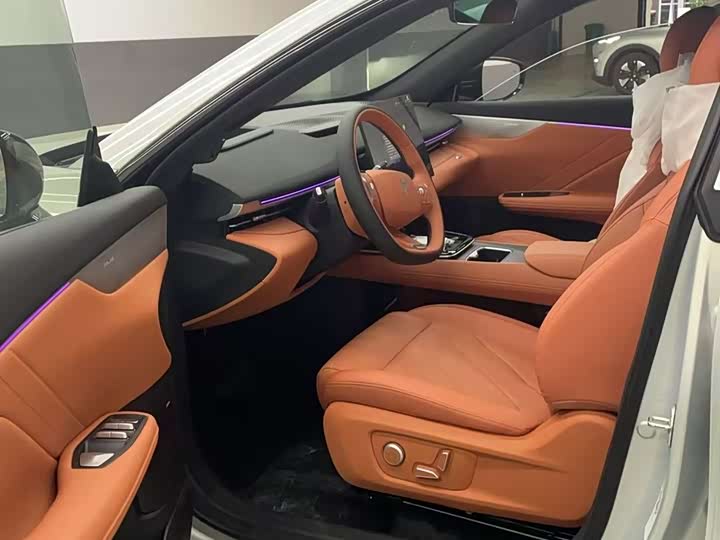 Фото 5 - Changan Deepal S05