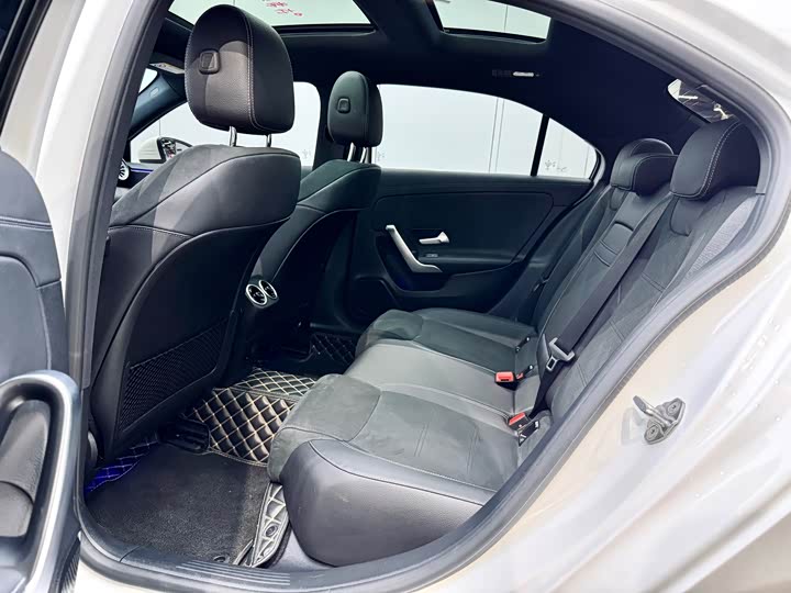 Фото 5 - Mercedes-Benz A-Class