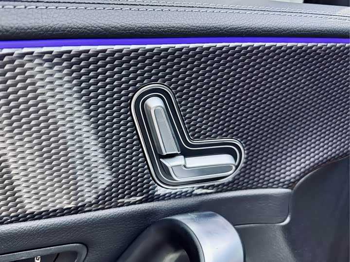 Фото 6 - Mercedes-Benz A-Class