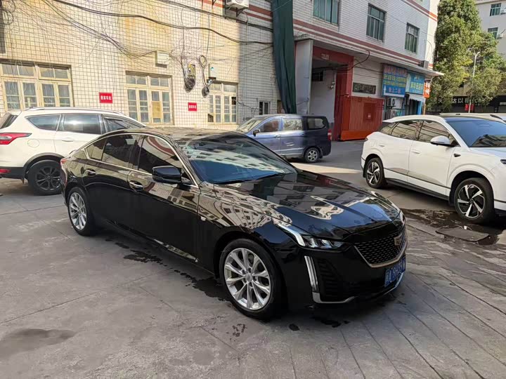 Фото 2 - Cadillac CT5