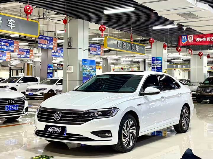 Фото 1 - Volkswagen Sagitar L