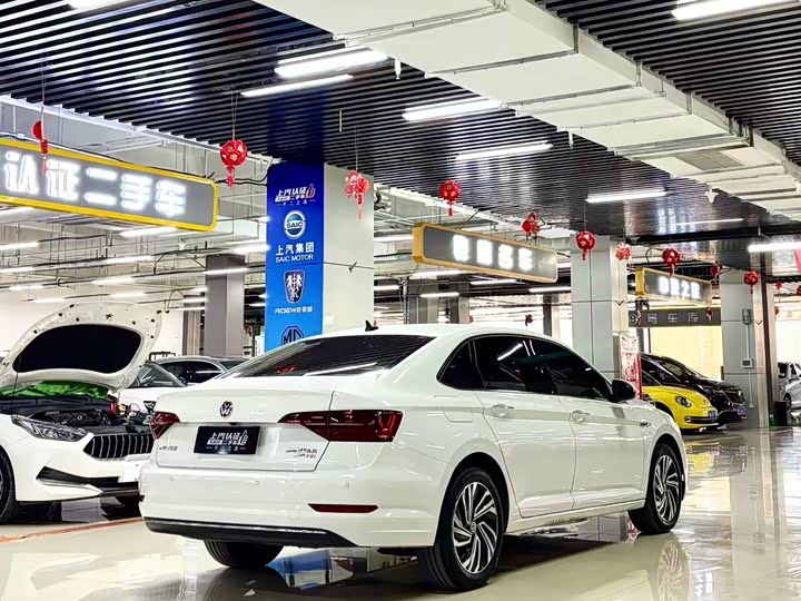 Фото 5 - Volkswagen Sagitar L