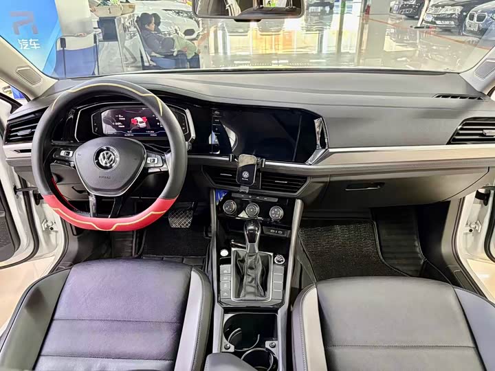 Фото 7 - Volkswagen Sagitar L