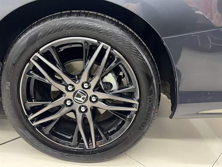 Фото 5 - Honda Odyssey