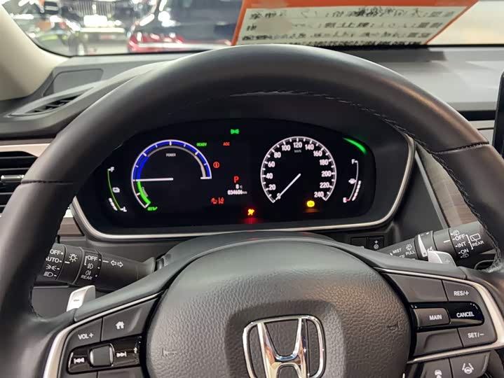 Фото 8 - Honda Odyssey