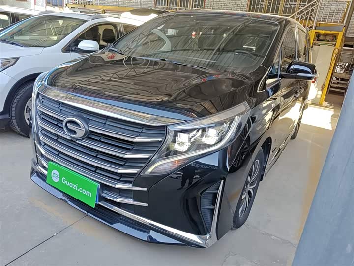 Фото 2 - GAC Trumpchi M8