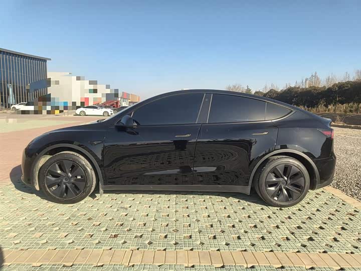 Фото 5 - Tesla Model Y