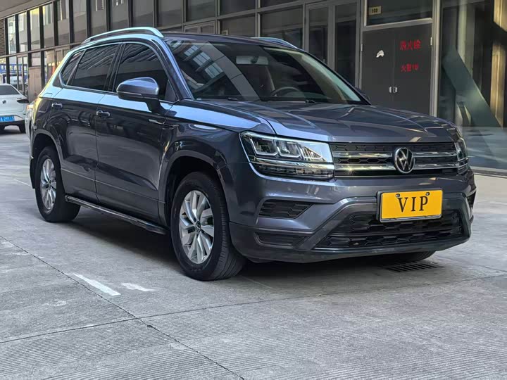 Фото 3 - Volkswagen Tharu