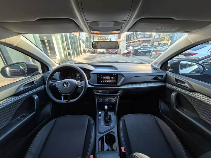 Фото 4 - Volkswagen Tharu