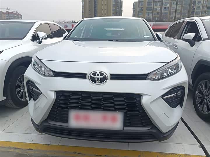 Фото 3 - Toyota Wildlander