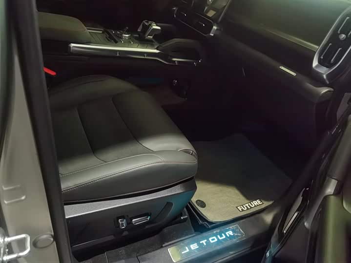 Фото 8 - Jetour T2