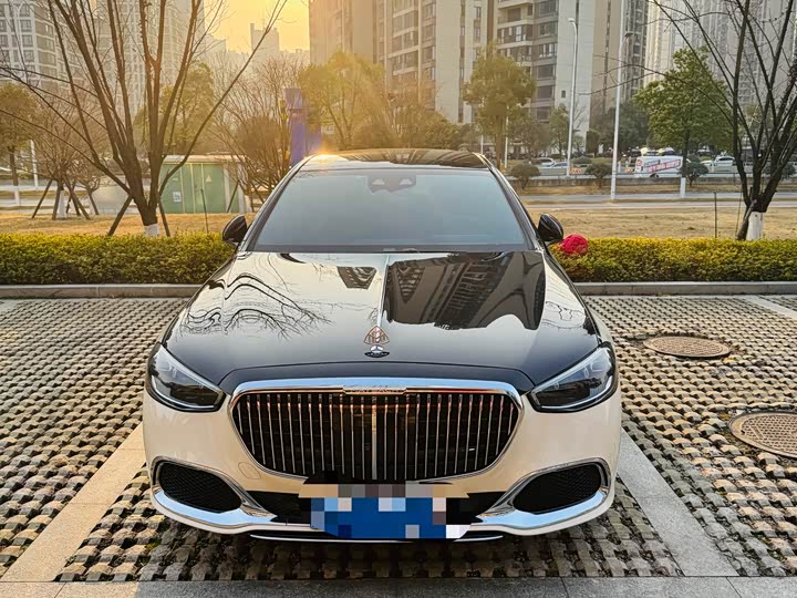 Фото 2 - Mercedes-Benz Maybach S-Class