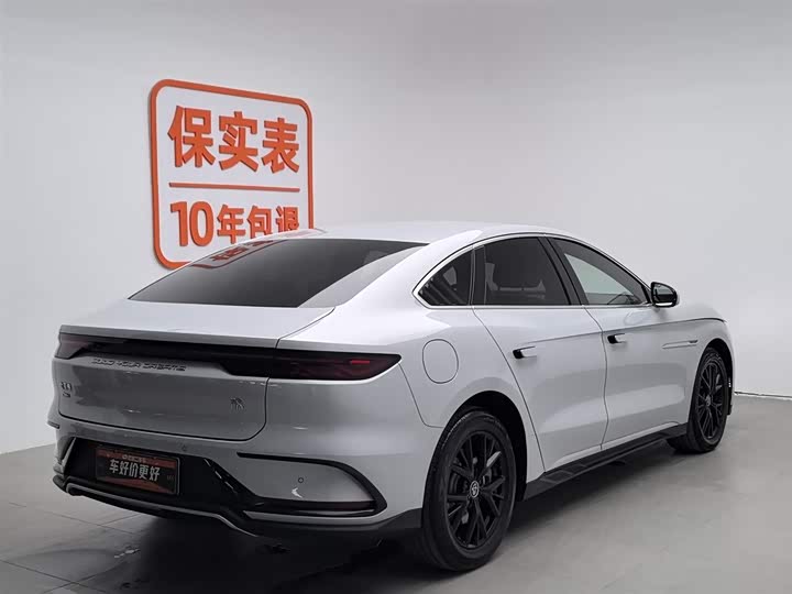 Фото 2 - BYD Han