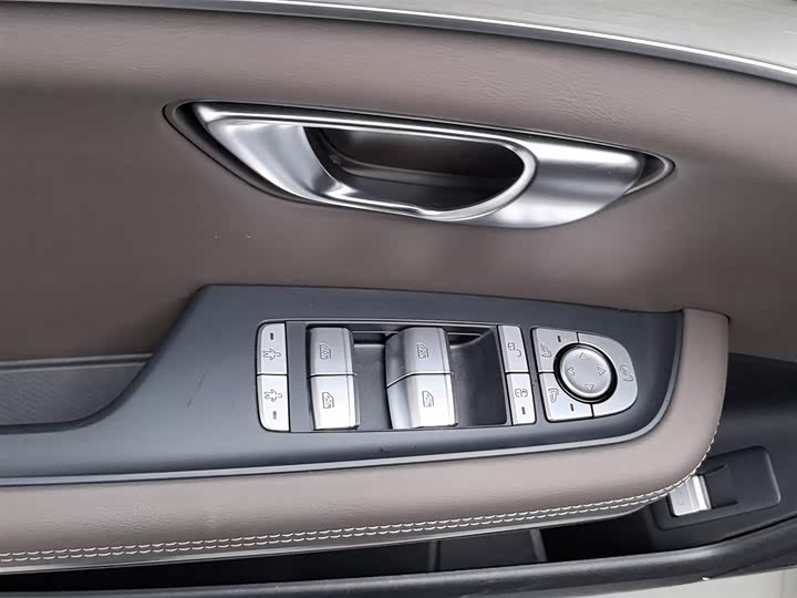 Фото 9 - BYD Han