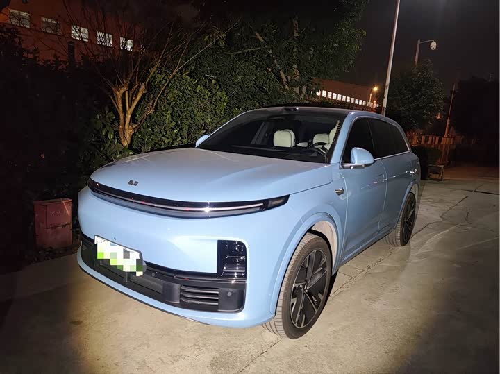 Фото 1 - LiXiang L7