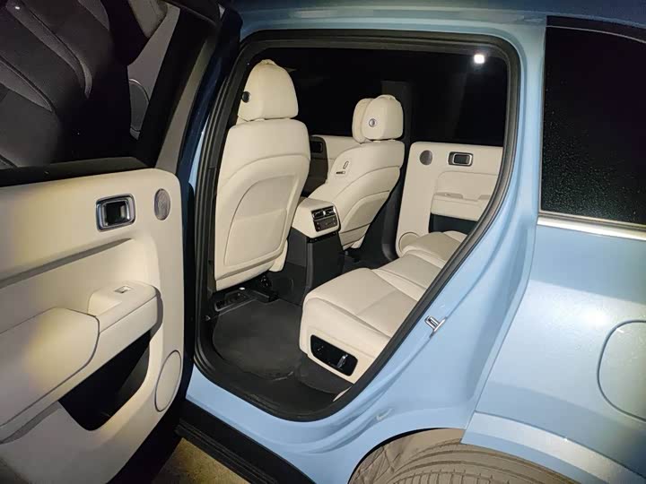 Фото 4 - LiXiang L7