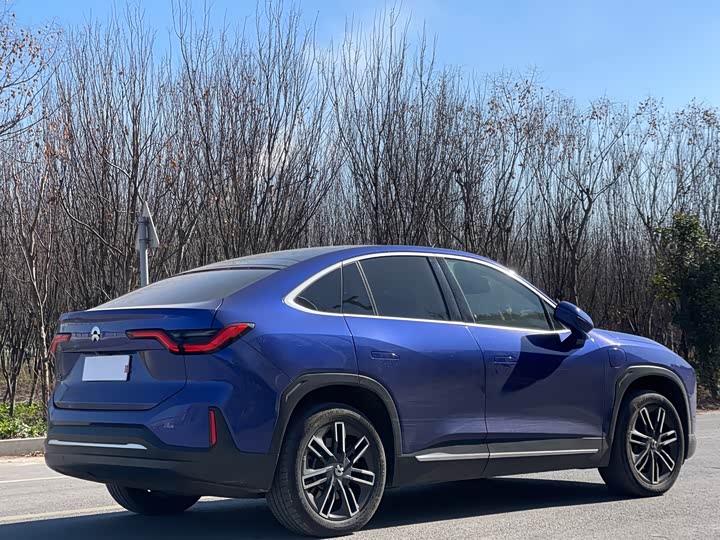 Фото 7 - Nio EC6