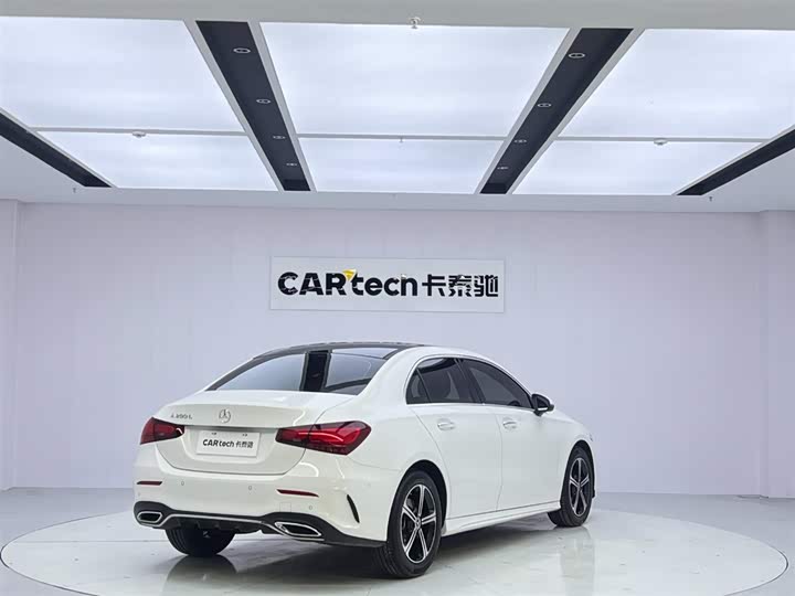 Фото 5 - Mercedes-Benz A-Class