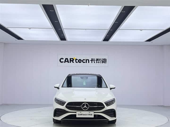 Фото 8 - Mercedes-Benz A-Class