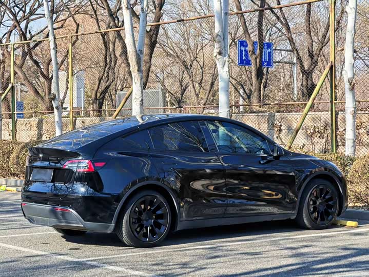 Фото 7 - Tesla Model Y