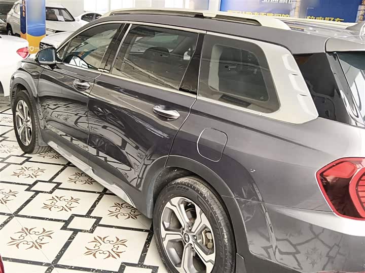 Фото 5 - Hyundai Santa Fe