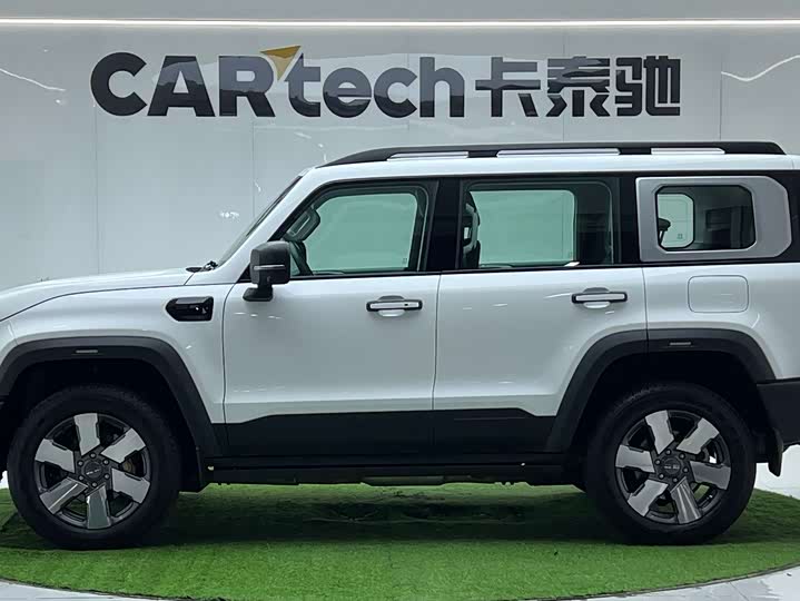 Фото 2 - BAIC Beijing BJ40 Hybrid
