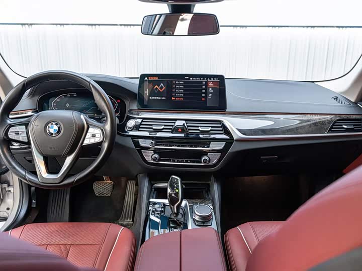 Фото 8 - BMW 5 Series