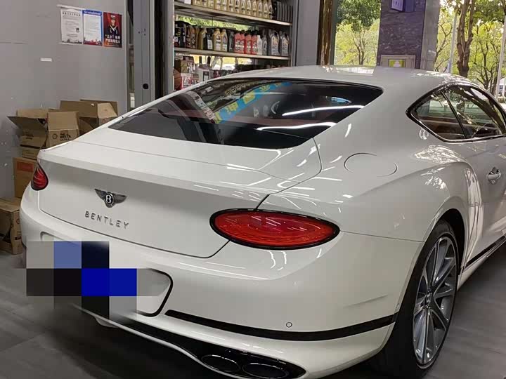 Фото 2 - Bentley Continental GT