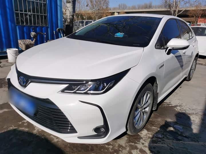 Фото 1 - Toyota Corolla