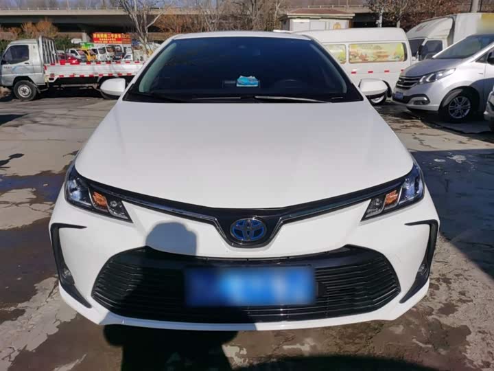 Фото 3 - Toyota Corolla