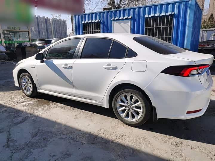 Фото 5 - Toyota Corolla