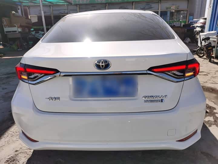 Фото 6 - Toyota Corolla