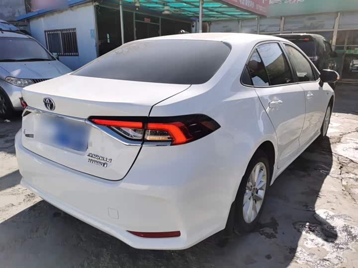 Фото 7 - Toyota Corolla