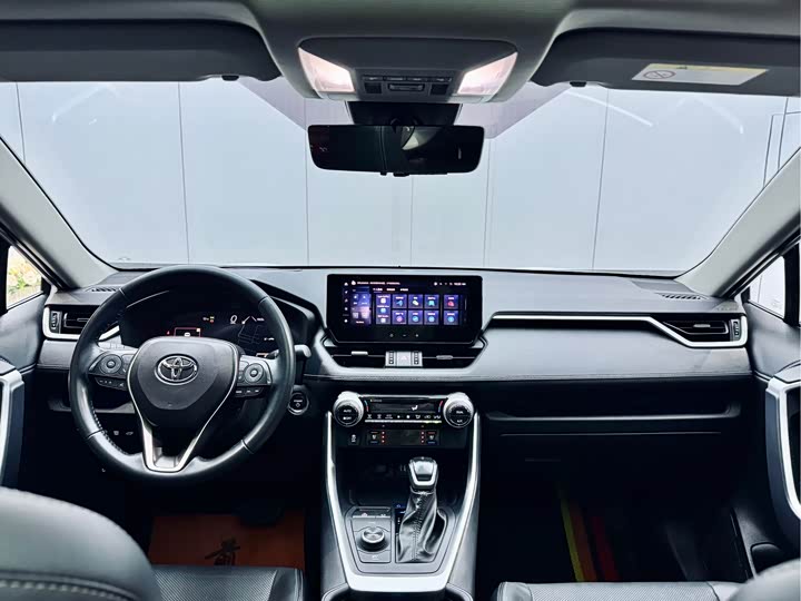 Фото 5 - Toyota Wildlander