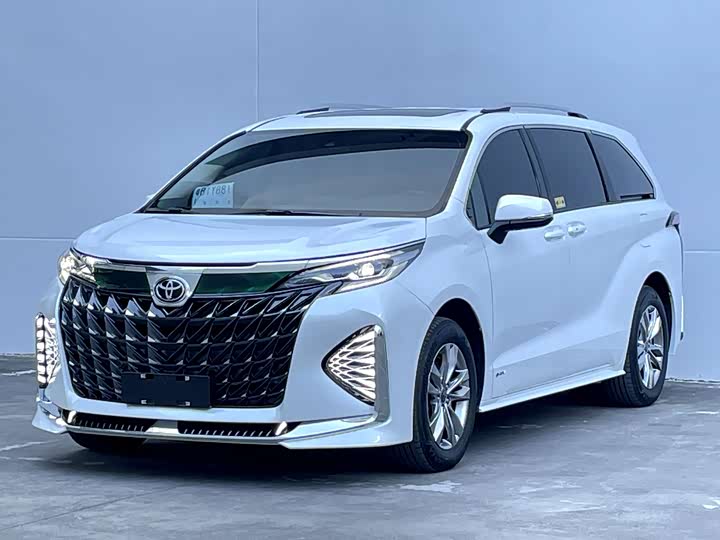 Фото 2 - Toyota Sienna