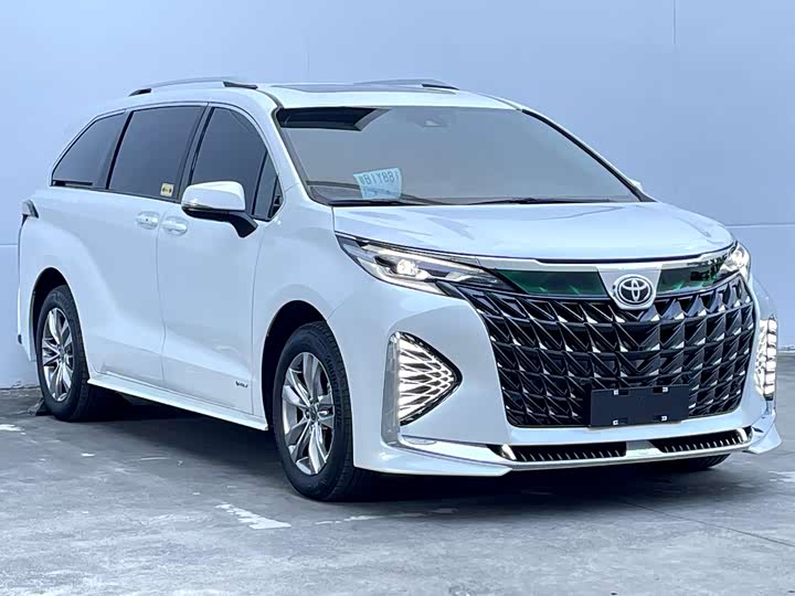 Фото 3 - Toyota Sienna