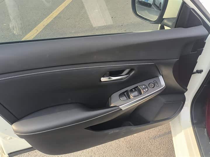 Фото 7 - Nissan Sylphy