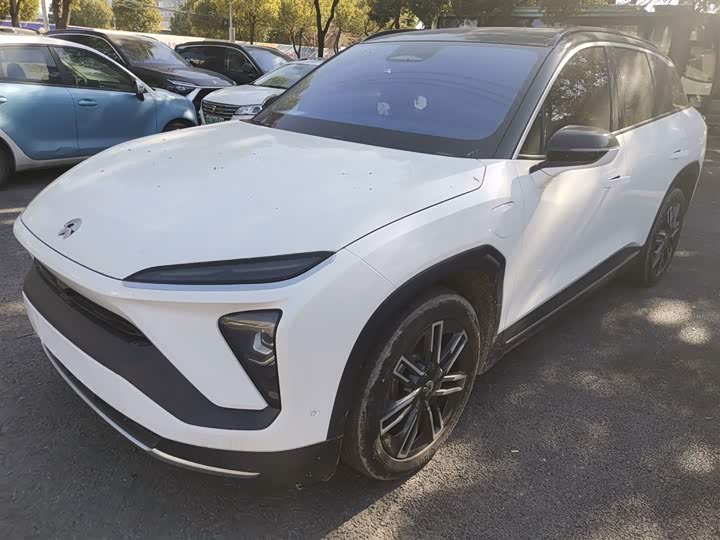 Фото 2 - Nio ES6