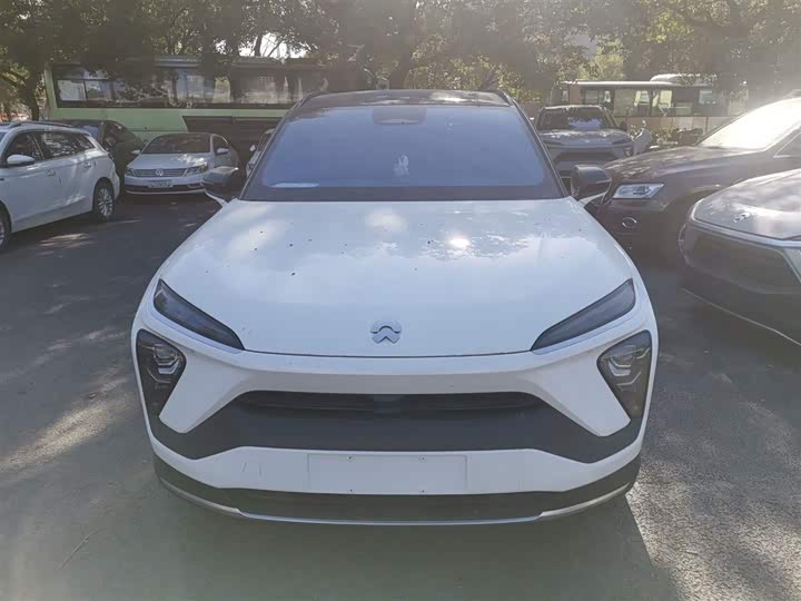 Фото 3 - Nio ES6